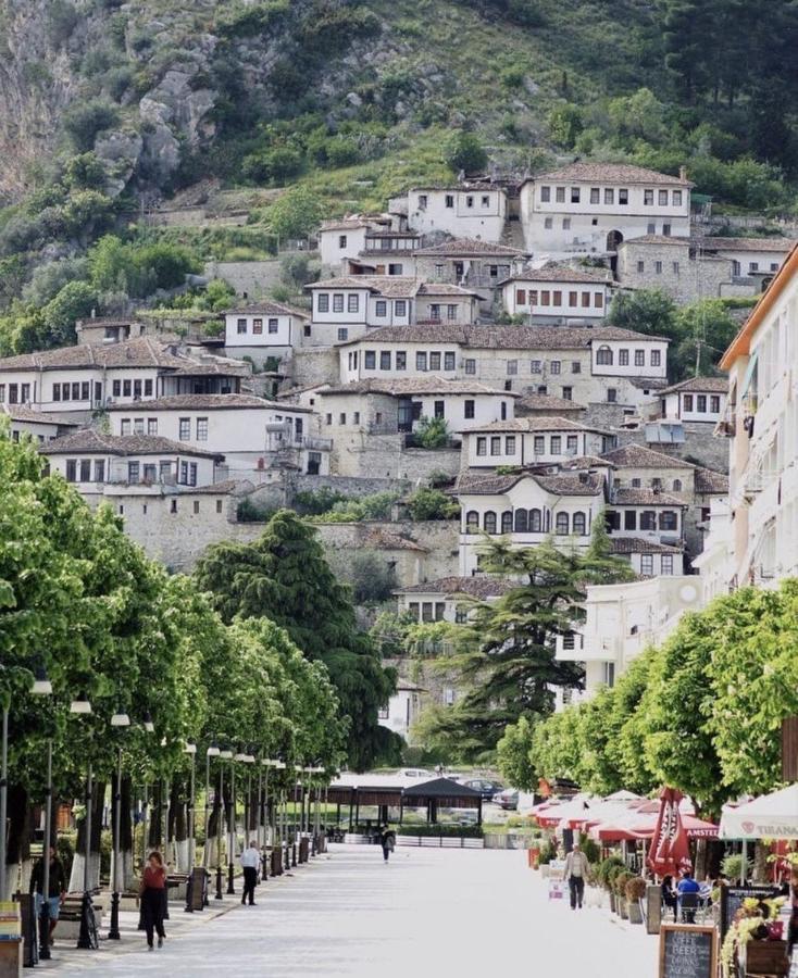 Villa Oasis Berat Kültér fotó